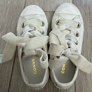 Converse Kids Cream Sneakers